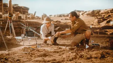 Archaeologist CV Example & Guide