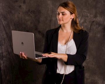 Should You Include a Date of Birth on Your CV?