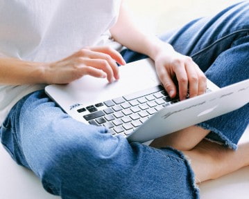 How to Make Your First CV: Good CV Examples & Templates