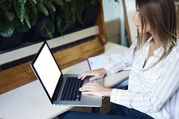 How to Write a Follow-Up Email After a Job Interview