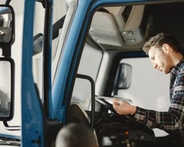 HGV Driver CV Example & Writing Guide for 2025