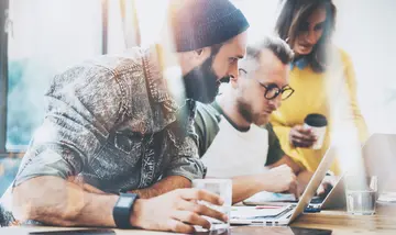 How to Find a Job in a Cooling Job Market? (2025 Guide)