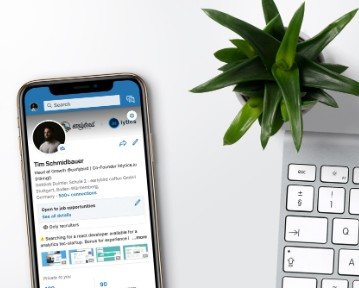 How to Add a CV to LinkedIn: Useful Tips & Tricks