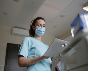 NHS CV Template & Examples for 2025 (& How to Prepare)