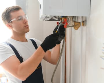 Plumber CV Example & Writing Guide for 2024