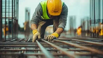 Expert Tips for Crafting a Steelworker CV