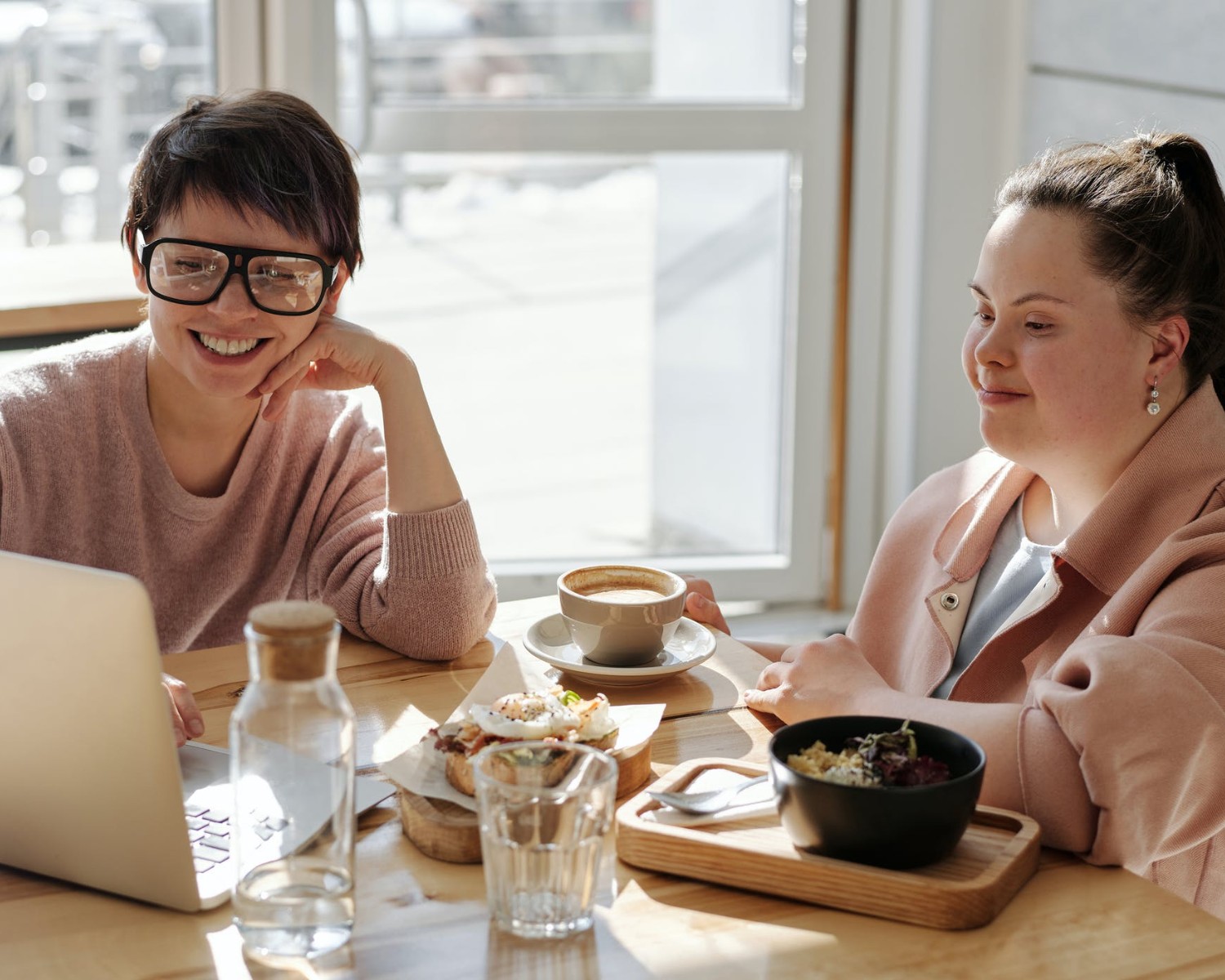 Support Worker CV Examples & Guide for 2025